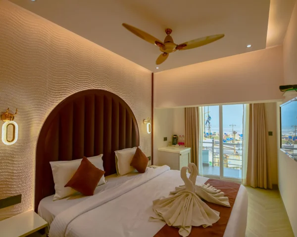 Double Bed Luxury Side Balcony Sea Facing