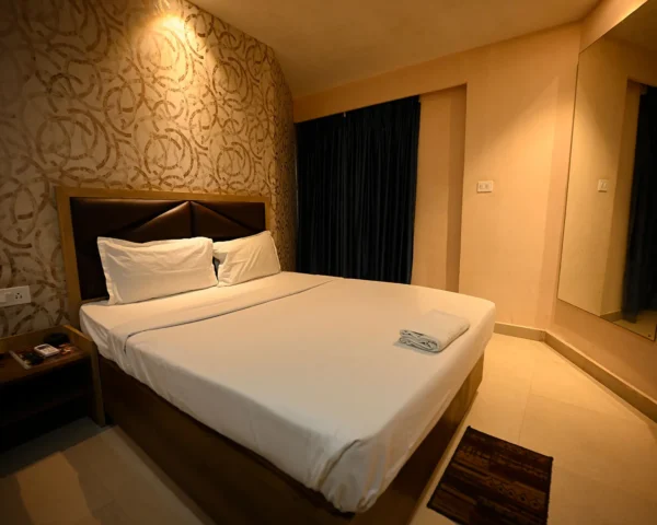 Double Bed Window Sea Facing