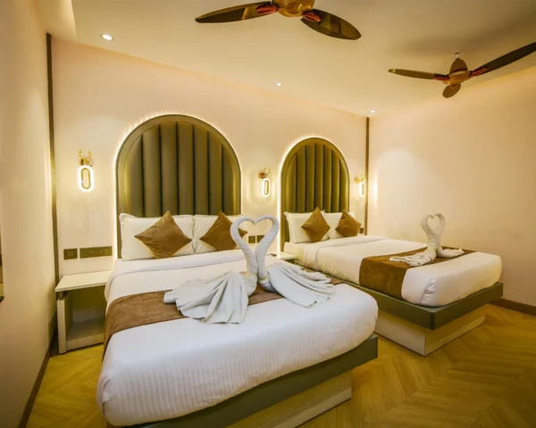 Four Bed Backside Non-Sea Facing